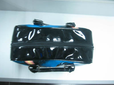 【專(zhuān)業(yè)開(kāi)發(fā)生產(chǎn)旅行袋,戶(hù)外包及各類(lèi)手袋,箱包產(chǎn)品。】?jī)r(jià)格,廠家,圖片,牛津布袋,東莞市企石華駿手袋加工廠-