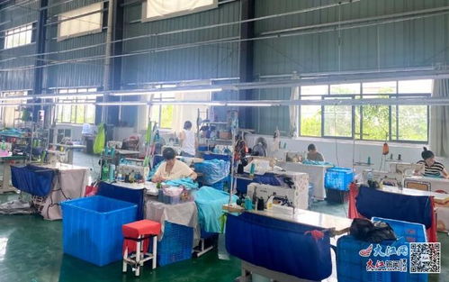 江西德興 小箱包俏銷海內外 縫 出富民新圖景